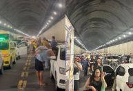 Incêndio em carro fecha túnel Rebouças por uma hora no Rio