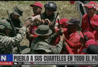 Venezuela começa a treinar população em quartéis para usar armas