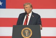 Trump diz que considera expandir forças armadas dos EUA