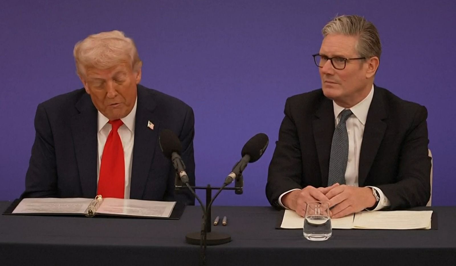 Trump e Starmer em reunião sobre acordo de tecnologia entre EUA e Reino Unido