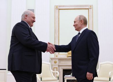 Vladimir Putin e Alexander Lukashenko em Moscou 26/9/2025