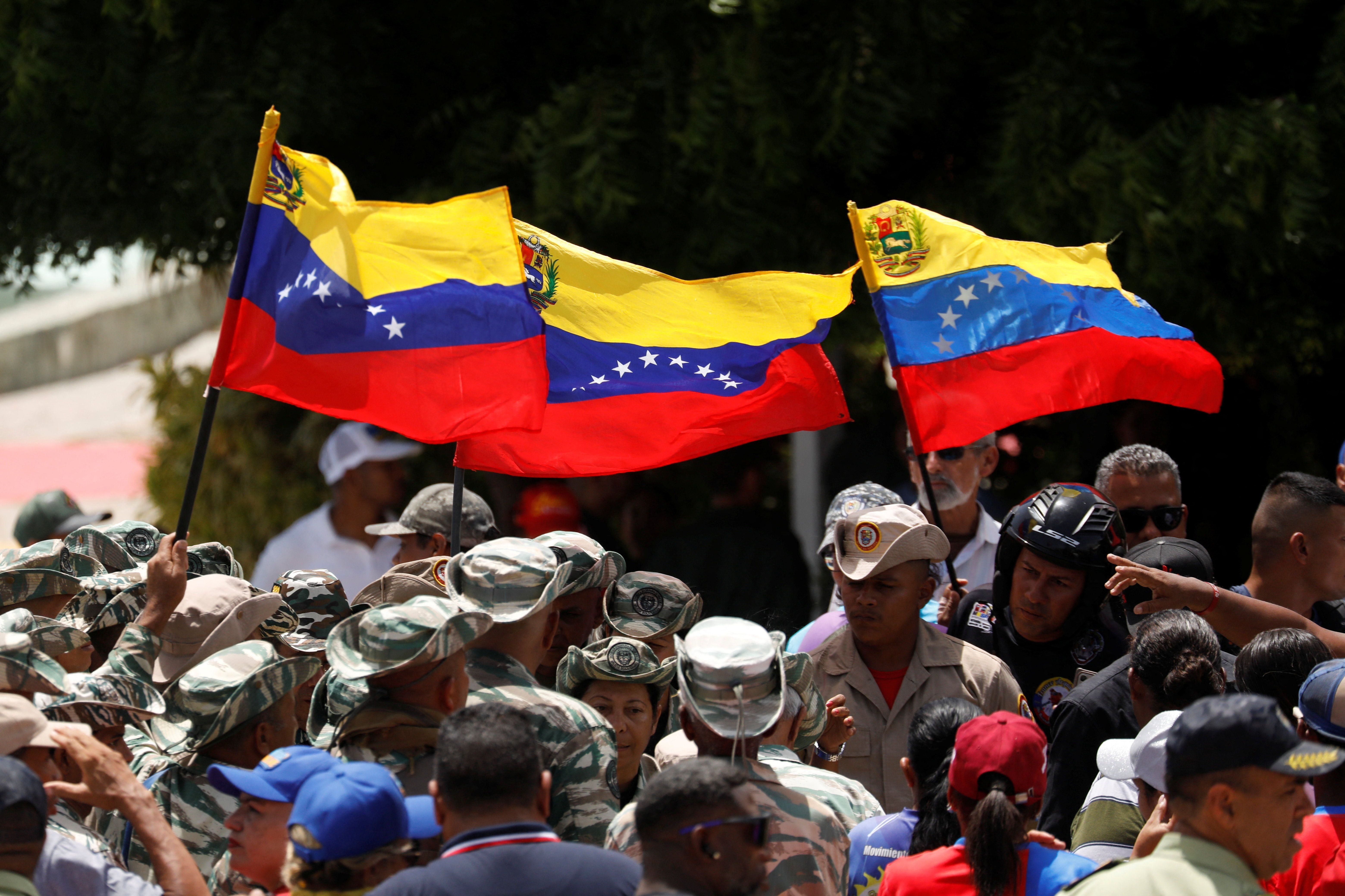 Venezuela mobiliza milícia em resposta ao envio de navios de guerra dos EUA • 30/8/2025 REUTERS/Leonardo Fernandez Viloria
