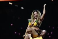 Karol G admite medo de perder visto ao criticar medidas do governo Trump