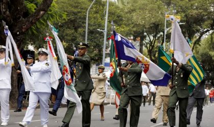 Desfile de 7 de Setembro em Salvador exalta civismo e apelo por união
