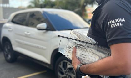 Imagem de destaque do post: Mulher é presa em esquema de falsificação e venda de atestados médicos