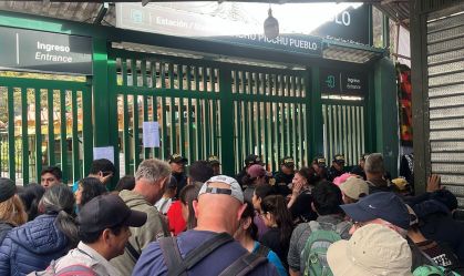 Machu Picchu: turistas brasileiros ficam presos no Peru após greve de trem