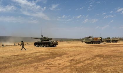 Com mísseis, caças e blindados, Marinha do Brasil faz treinamento de guerra