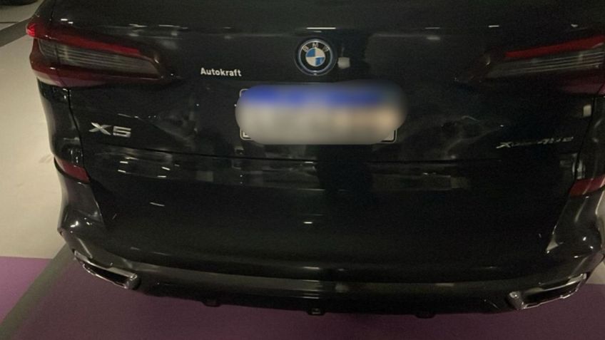 Carro apreendido durante ação • Reprodução
