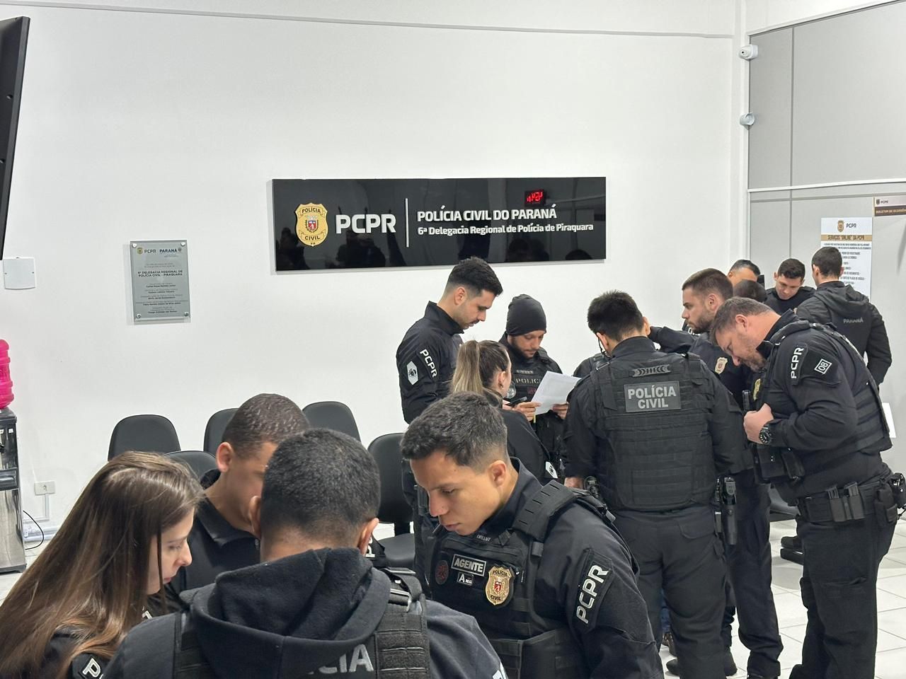 Operação mira grupo que movimentou R$ 2,5 milhões com tráfico de drogas no Paraná