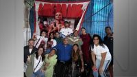 Noiva e família aguardam saída de Oruam de Bangu