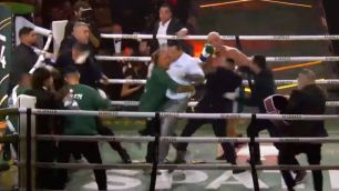 Duelo entre Popó e Wanderlei termina com violência entre equipes no ringue