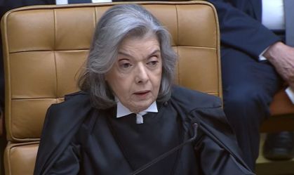 A ministra Cármen Lúcia, do Supremo Tribunal Federal, em discurso na Corte