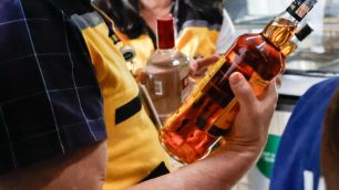 Metanol: grande fornecedor de bebidas adulteradas é preso em SP