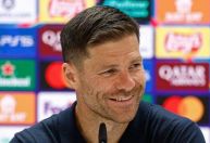 "Haverá momentos para todos", diz Xabi Alonso após deixar Vini Jr no banco