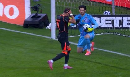 Canal espanhol chama cavadinha de Yuri Alberto de "pior da história"