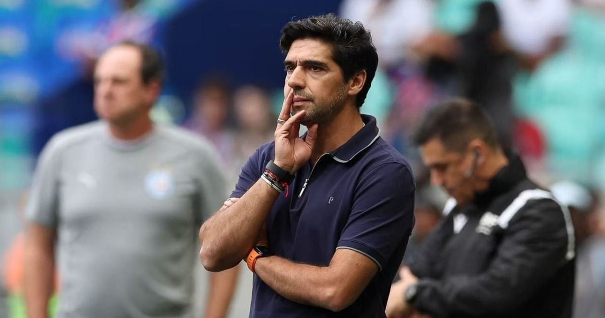 Palmeiras: Abel dá forte declaração e critica gramado da Fonte Nova