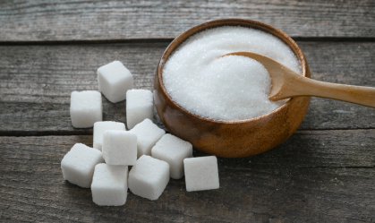 O que acontece no corpo quando comemos muito açúcar? Veja impacto diário