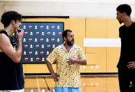 Novo armador? Adam Sandler participa de treino com jogadores do Miami Heat