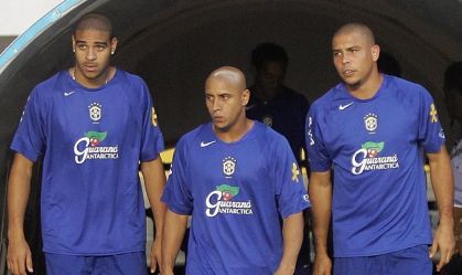 Adriano diz que poderia ser melhor do mundo e relembra Copa de 2006