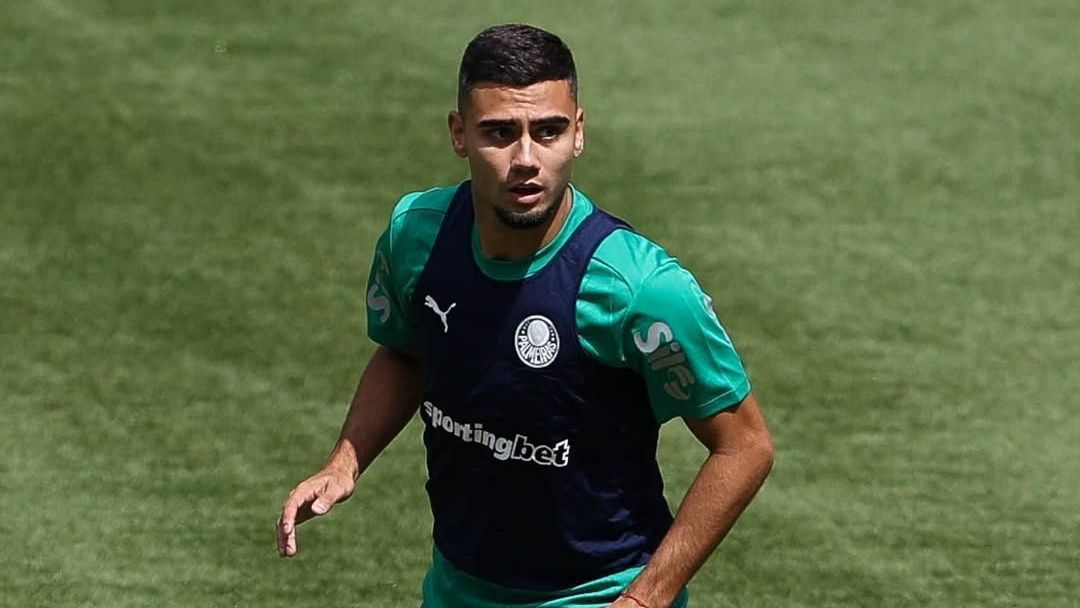 Andreas Pereira em treino do Palmeiras