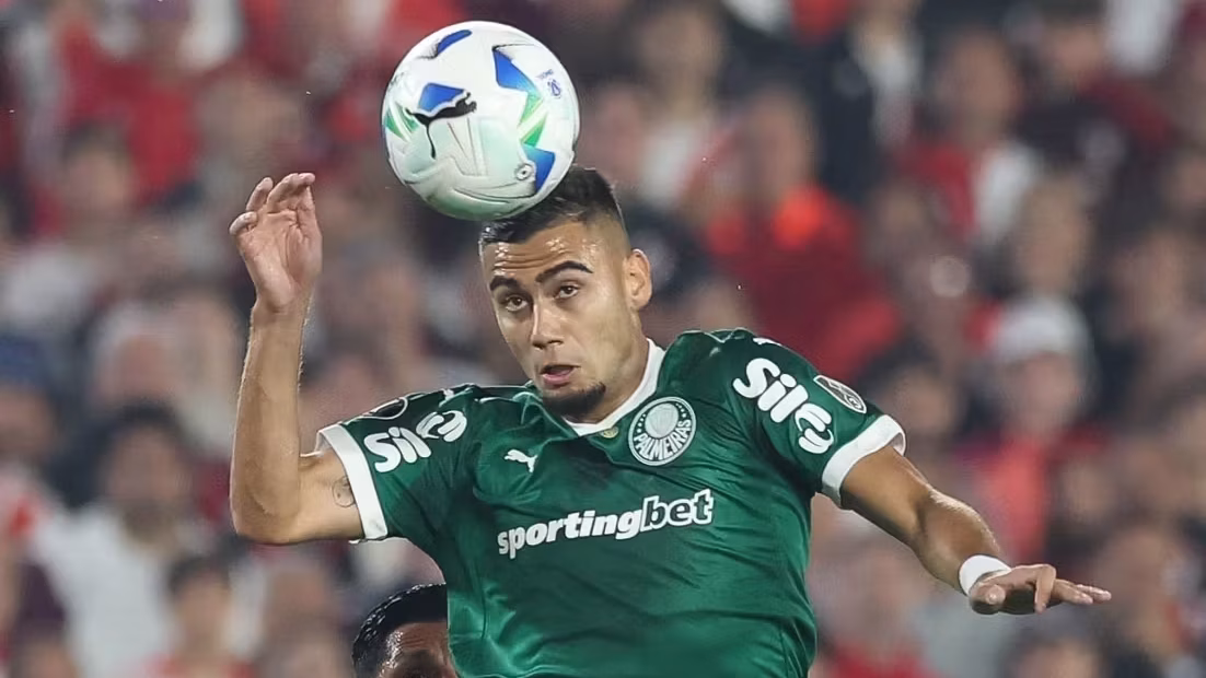 Andreas se destaca e ganha elogios de Abel em estreia pelo Palmeiras