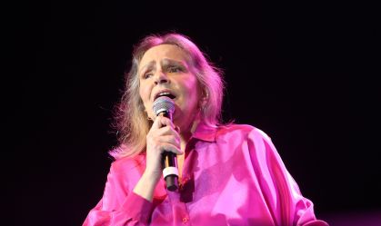 Angela Ro Ro: veja quais músicas foram mais ouvidas e regravadas