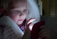 Ambiente digital: 57% dos jovens já foram expostos a conteúdos inadequados