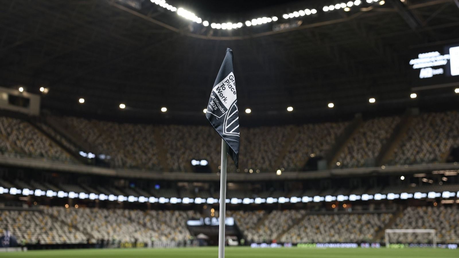 Bandeira de escanteio na Arena MRV, casa do Atlético-MG
