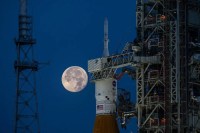 De volta à Lua em 2026: astronautas da Artemis 2 detalham planos da missão