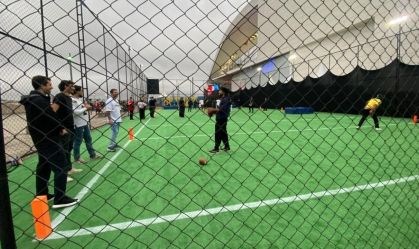 Treino de arremesso e foto “de atleta”: NFL tem ativações para torcida
