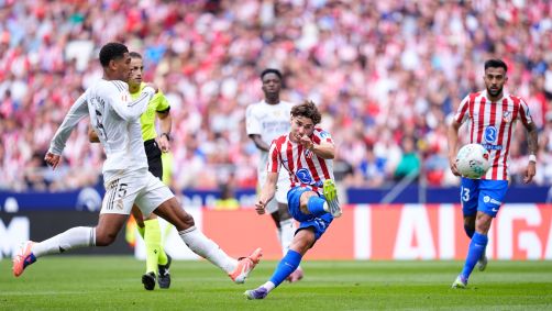 Julián Álvarez marcou dois gols em vitória do Atlético contra o Real Madrid