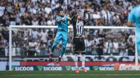 Com um a menos, Santos busca o empate contra o Atlético-MG pelo Brasileirão