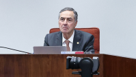 Barroso discursa ao final de julgamento e nega "perseguição política"