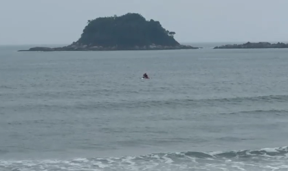 Adolescente de 15 anos desaparece no mar e mobiliza buscas em SC