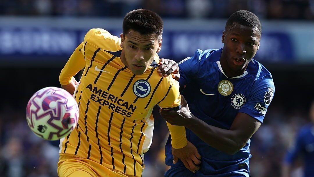 Com um a menos, Chelsea leva virada e perde para o Brighton em