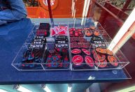 Gloss, bolsas e ventosas: confira os brindes do The Town