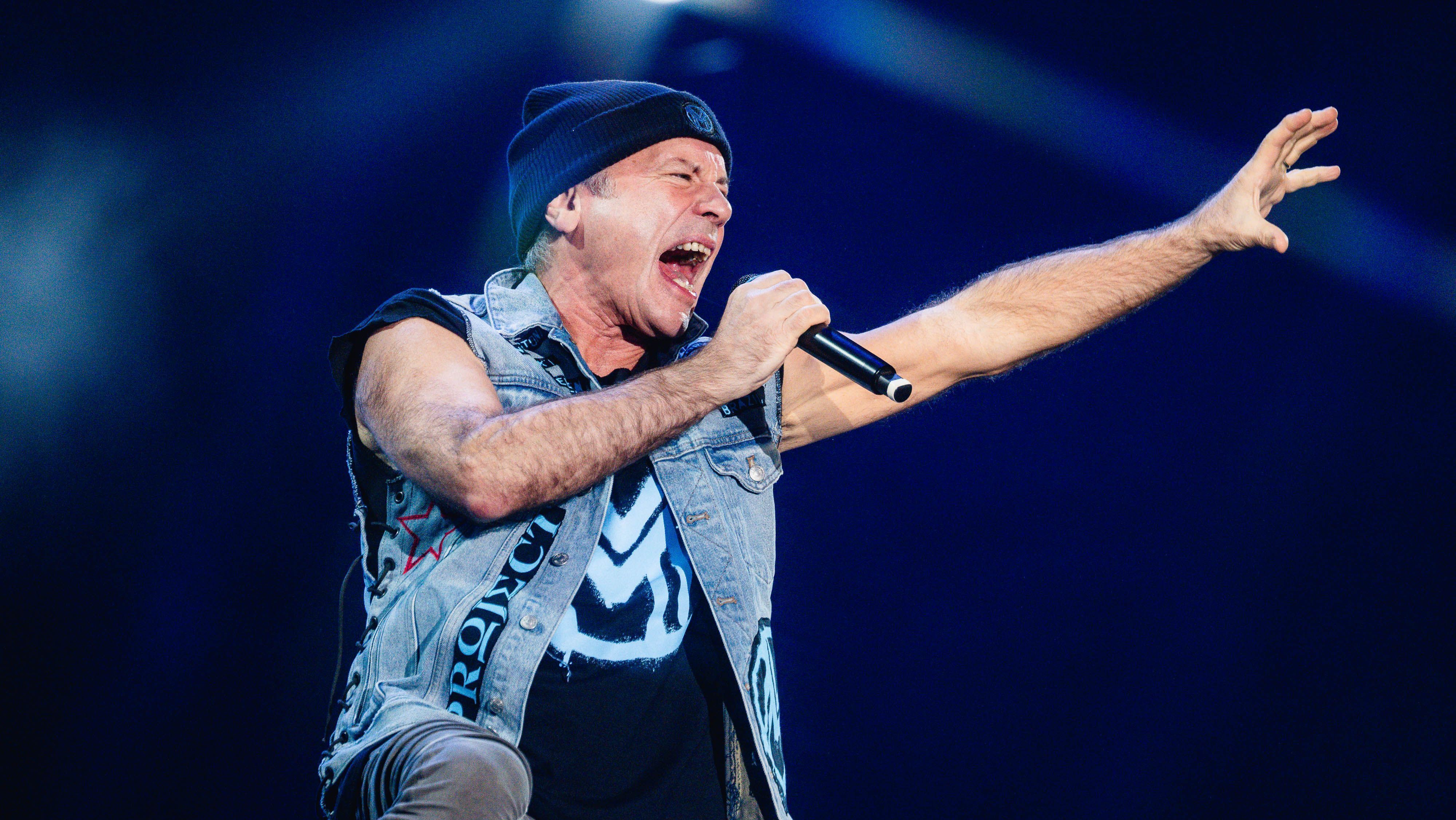 Bruce Dickinson, vocalista do Iron Maiden, foi uma das atrações do The Town 2025