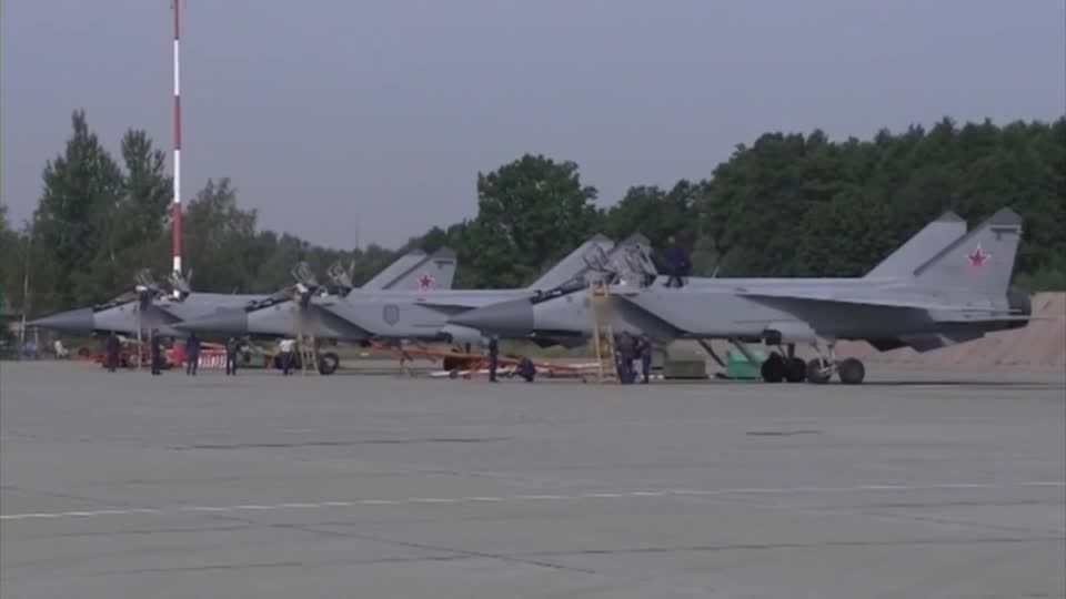 Caças MiG-31