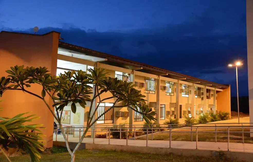 Curso de medicina da UFPE só para sem-terra gera embate com médicos