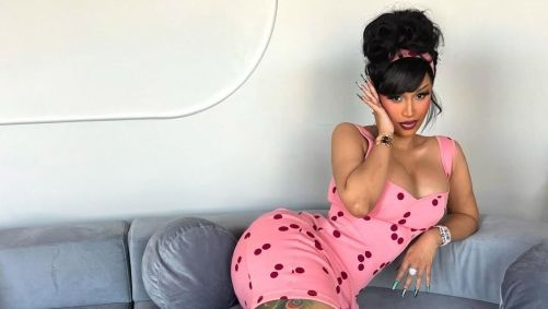 Cardi B anuncia quarta gravidez