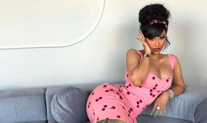 Cardi B anuncia gravidez do quarto filho; pai é astro da NFL