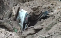 Carro enterrado em bunker: homens desaparecidos foram cobrar R$ 250 mil