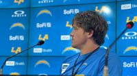 QB dos Chargers analisa gramado da Arena: “Teremos que nos acostumar"