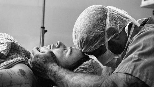 Clara Maia e André Coelho perderam um dos filhos gêmeos que esperavam