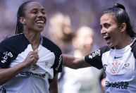 Com casa cheia, Corinthians bate o Cruzeiro e é campeão brasileiro feminino