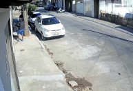 Câmeras flagraram falsos entregadores que mataram mulher em MG; veja