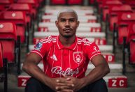 Nottingham Forest anuncia chegada do lateral Cuiabano, ex-Botafogo
