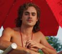 Ator de "Stranger Things" diz ter se assustado com Hollywood: "Recuei"