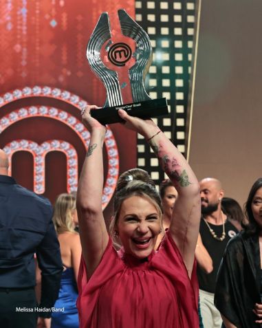 Daniela Dantas foi a campeã do MasterChef Brasil 2025 • Instagram/MasterChef Brasil