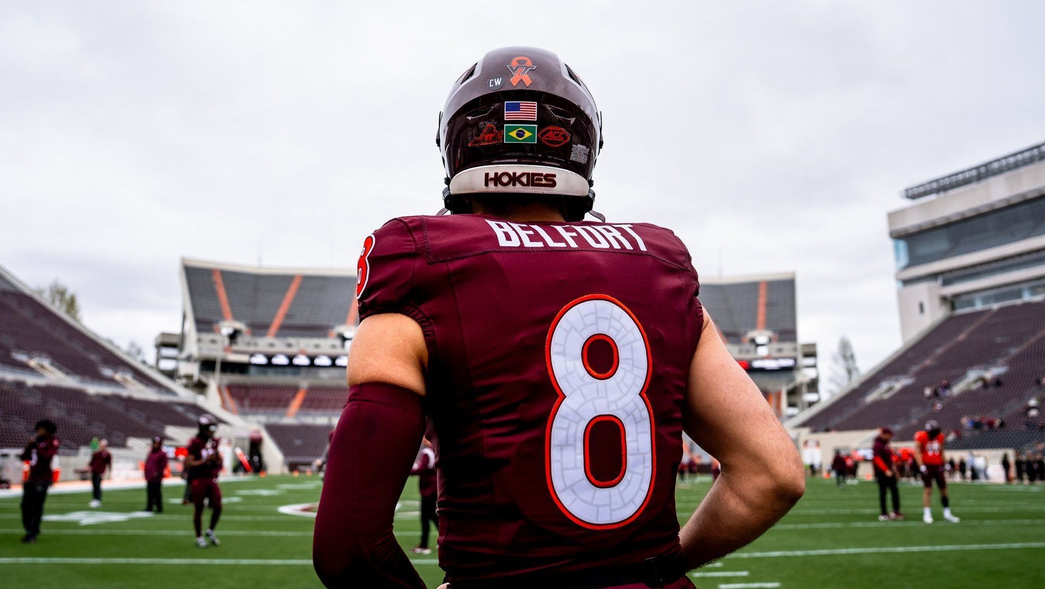 Filho de lenda do UFC pode ser o primeiro quarterback brasileiro na NFL